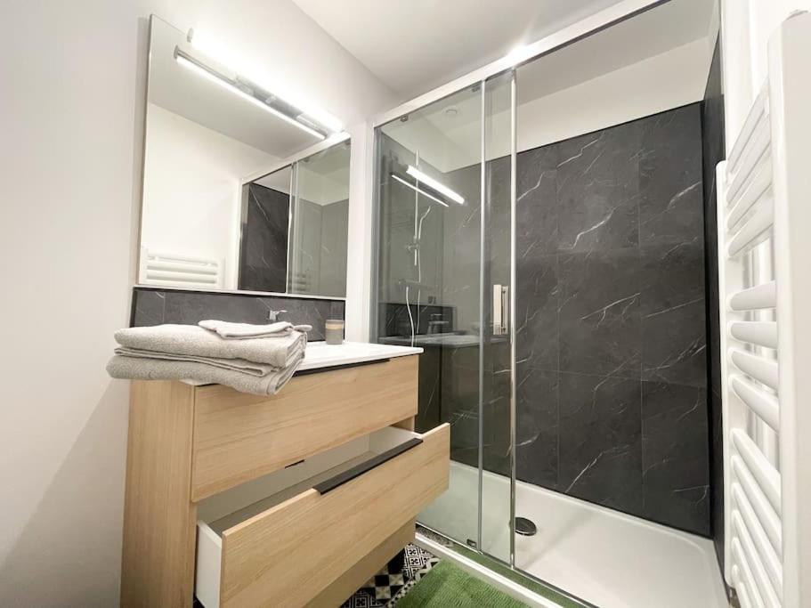 L'Eucalyptus Classe 3 Etoiles Villa Benoitville Exterior photo